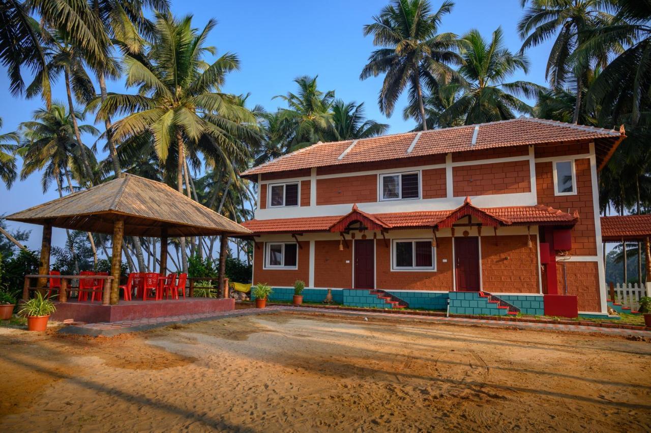 Glucklich Beach Cottages Kundapur Extérieur photo