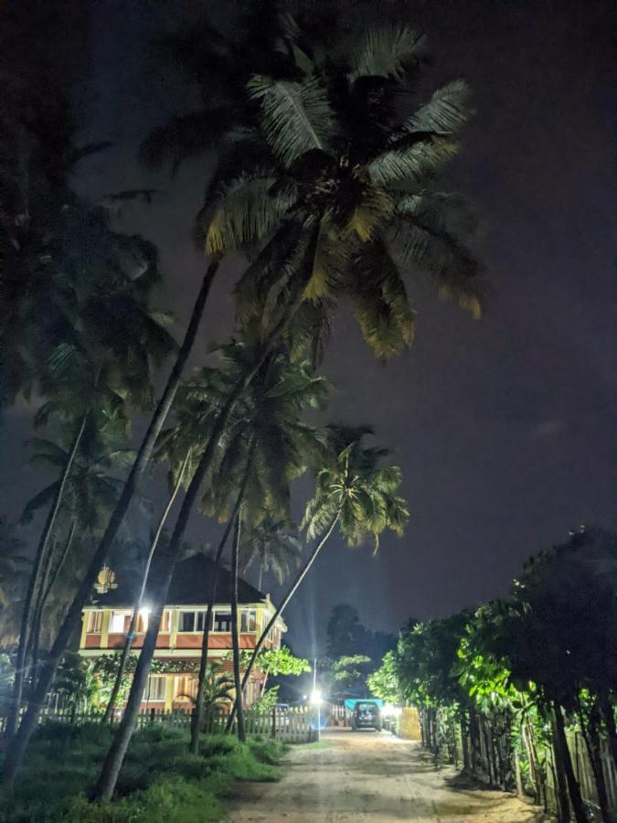 Glucklich Beach Cottages Kundapur Extérieur photo