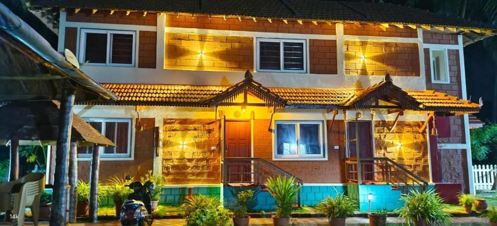 Glucklich Beach Cottages Kundapur Extérieur photo