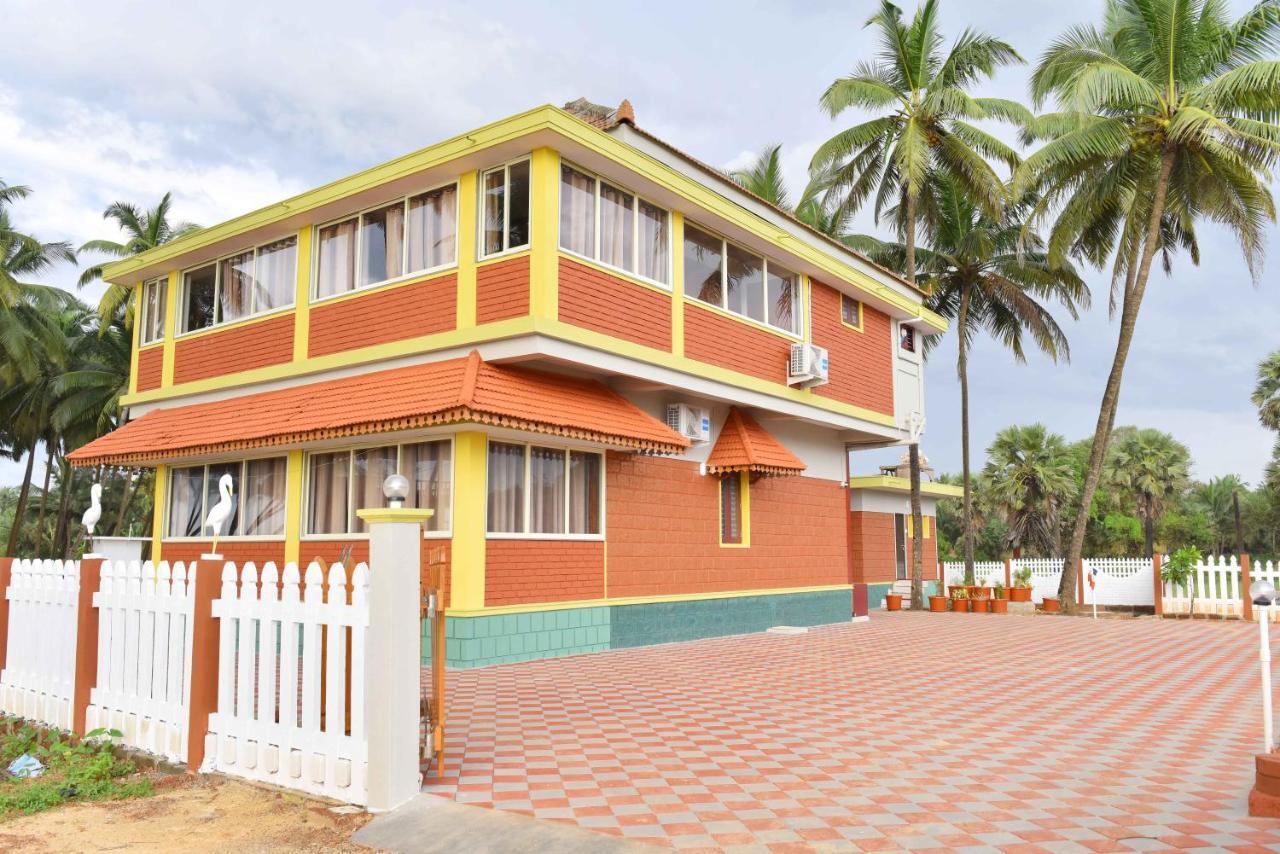 Glucklich Beach Cottages Kundapur Extérieur photo